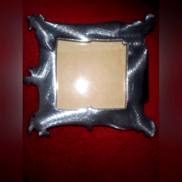 Unique design Terragraphics square picture frame. - Picture 1 of 3